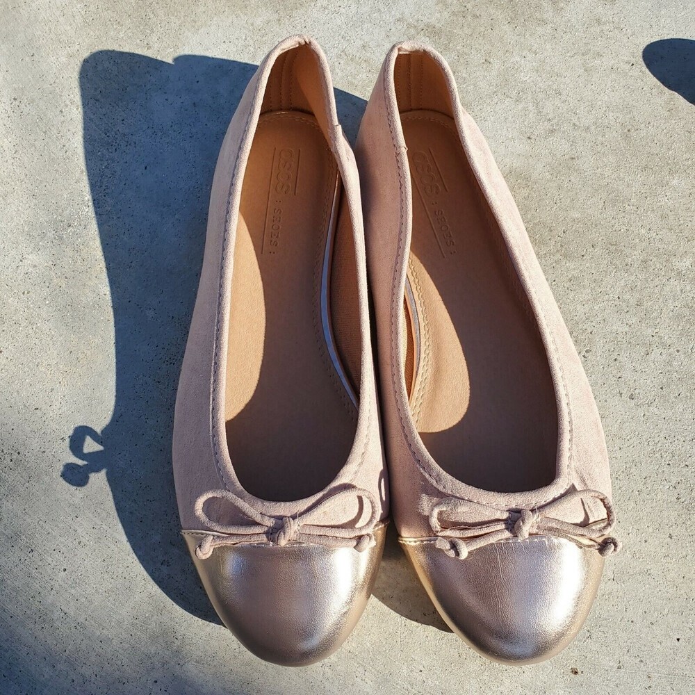 ASOS Design Wide Fit Larva toe cap ballet flats in rose gold‎ Size 5 Very Good